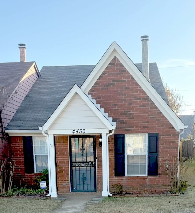 4450 Cedar Creek Cove